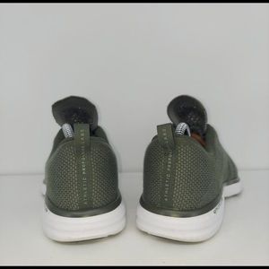 APL Techloom Pro W Womens Athletic Shoes Sz 8.5